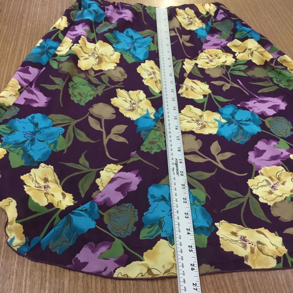 Skirt - Picture 3 of 6